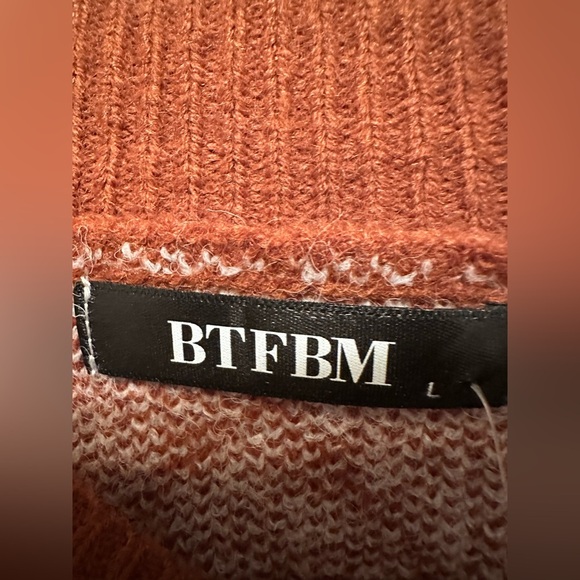 NWT Women’s Argyle Print Long Sleeve Crew Neck Sweater Tan/Brown Size L - Picture 3 of 5